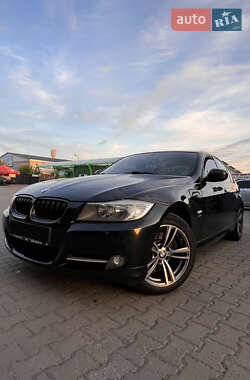 BMW 3 Series 2011