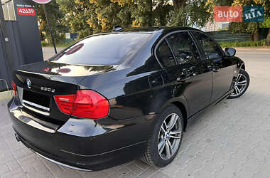 Седан BMW 3 Series 2011 в 