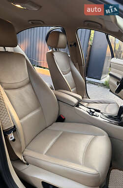 Седан BMW 3 Series 2011 в 