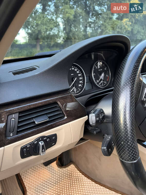 Седан BMW 3 Series 2011 в Броварах