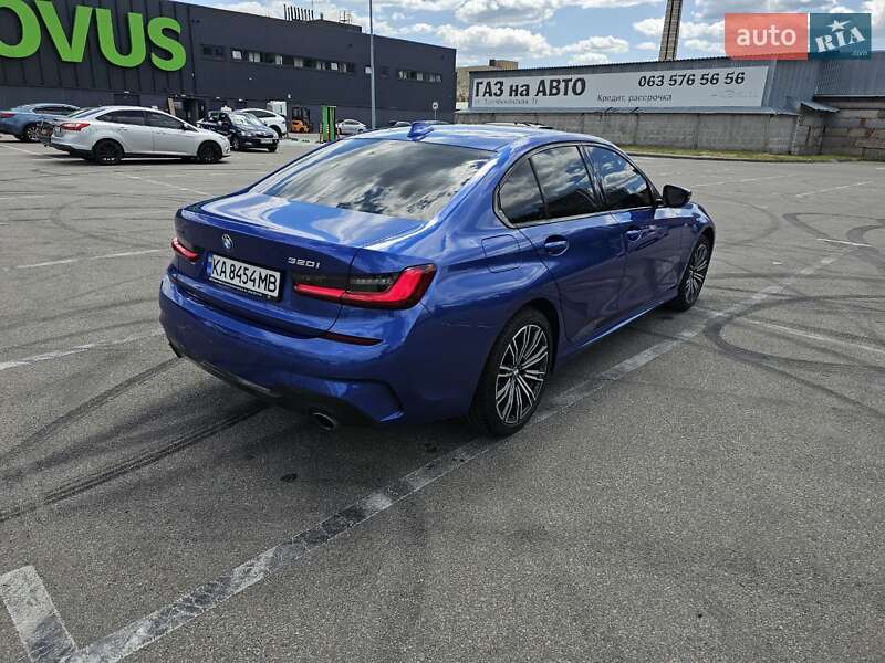 Седан BMW 3 Series 2022 в Києві