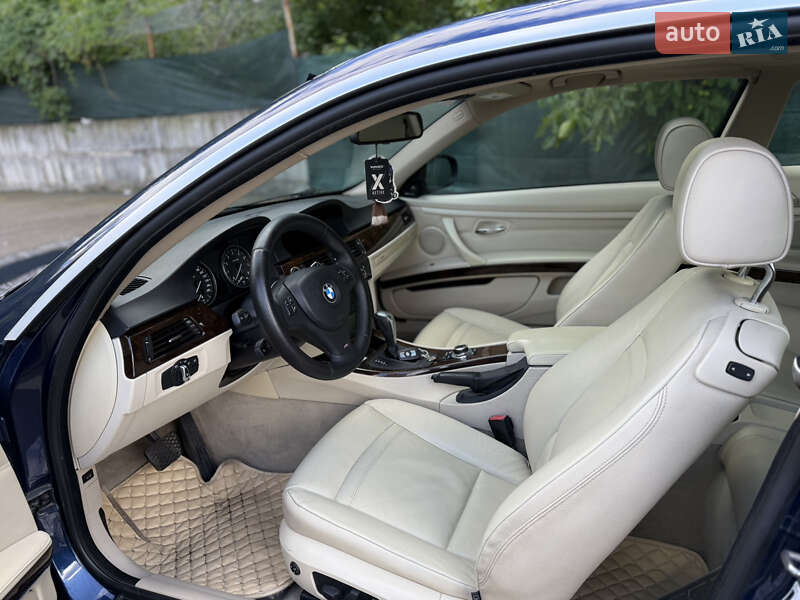 Купе BMW 3 Series 2011 в Киеве