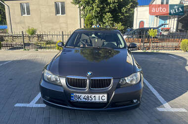 Седан BMW 3 Series 2006 в Луцке