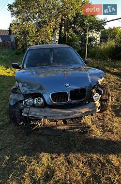 Седан BMW 3 Series 2000 в Великих Мостах