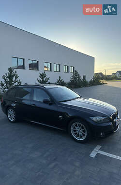 Универсал BMW 3 Series 2010 в 