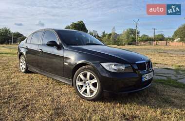 Седан BMW 3 Series 2006 в Будах