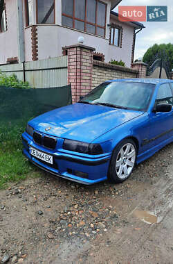 Седан BMW 3 Series 1996 в Черновцах