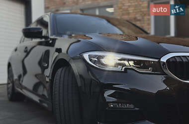Седан BMW 3 Series 2022 в 