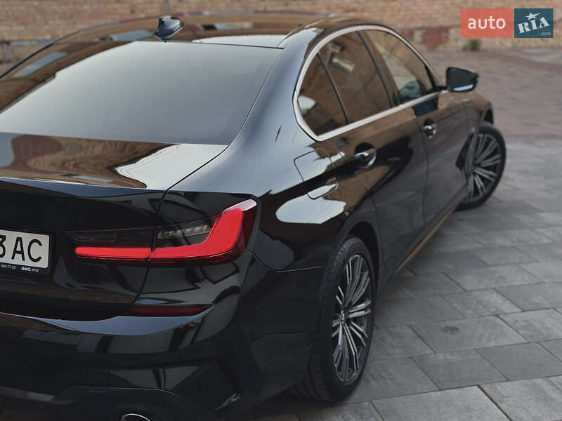 Седан BMW 3 Series 2022 в Білій Церкві