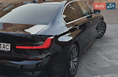 Седан BMW 3 Series 2022 в 