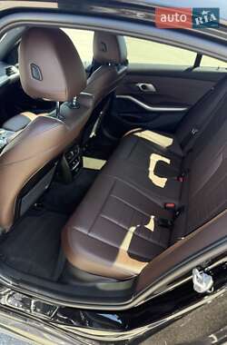 Седан BMW 3 Series 2022 в 