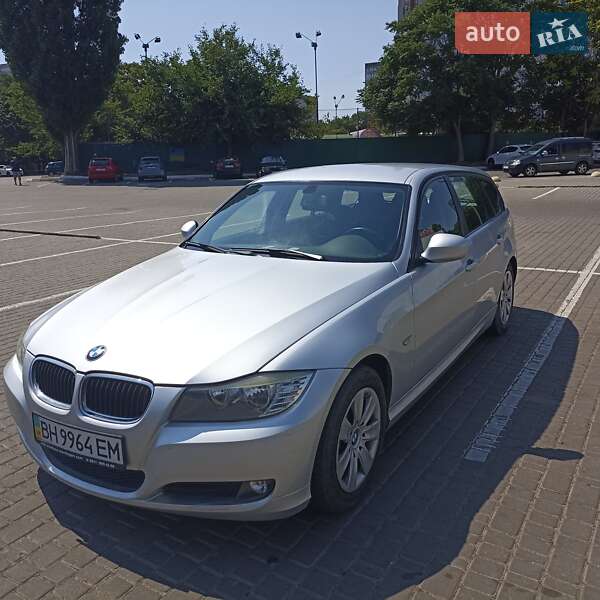 Универсал BMW 3 Series 2010 в Одессе фото 12 Универсал BMW 3 Series 2010 в Одессе