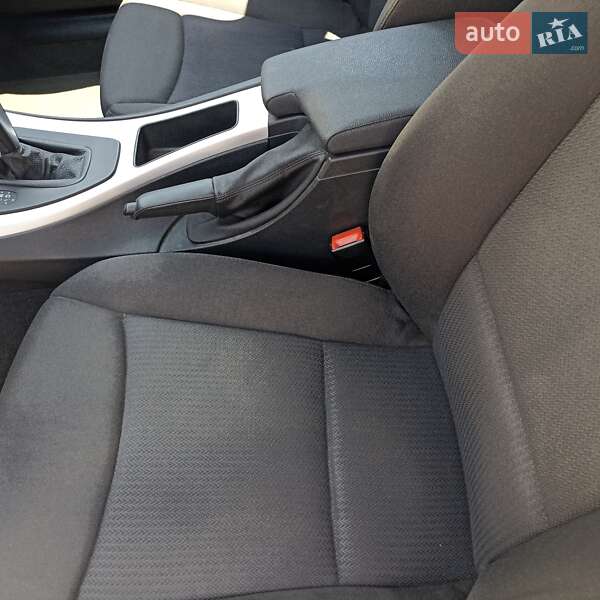 Универсал BMW 3 Series 2010 в Одессе фото 16 Универсал BMW 3 Series 2010 в Одессе