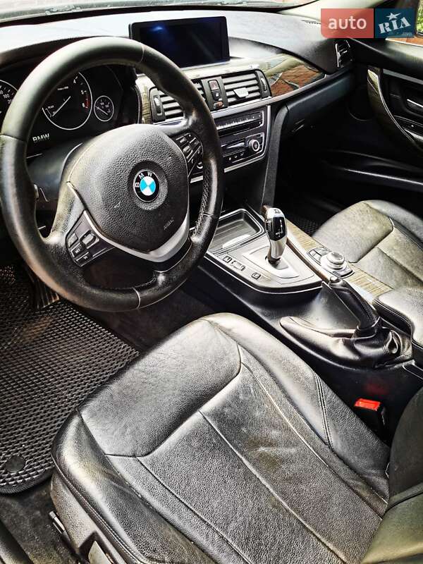 Седан BMW 3 Series 2012 в Львове