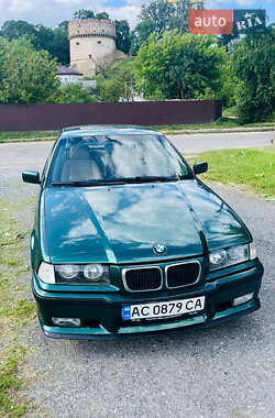 Седан BMW 3 Series 1993 в Ровно