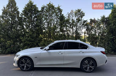 Седан BMW 3 Series 2021 в 