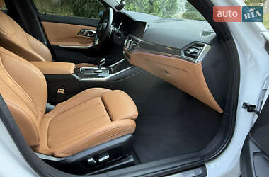Седан BMW 3 Series 2021 в 