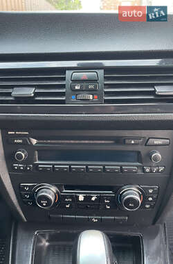 Седан BMW 3 Series 2009 в 