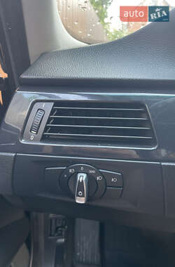 Седан BMW 3 Series 2009 в 