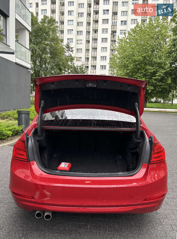 Седан BMW 3 Series 2013 в Киеве