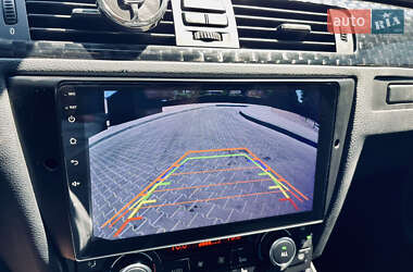 Купе BMW 3 Series 2010 в 