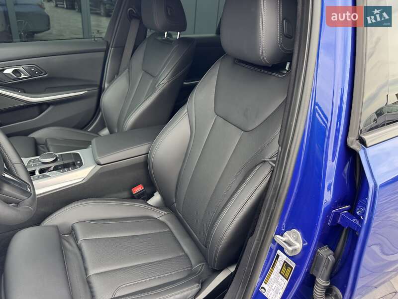 Седан BMW 3 Series 2023 в Рівному