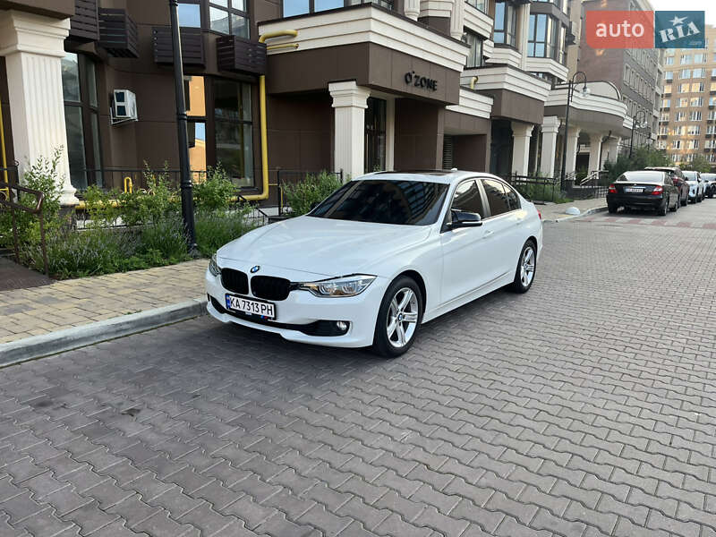 Седан BMW 3 Series 2014 в Києві