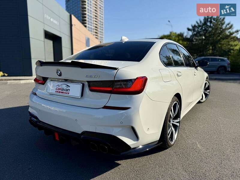 Седан BMW 3 Series 2019 в Дніпрі