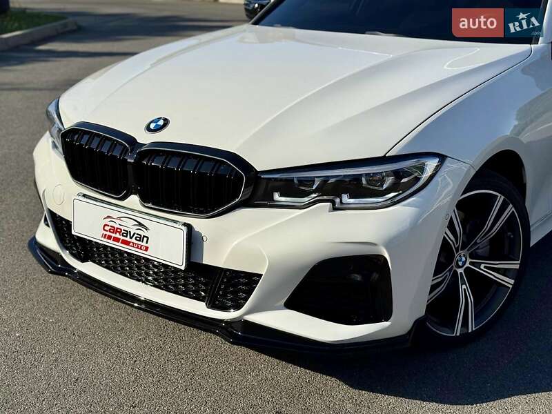 Седан BMW 3 Series 2019 в Дніпрі