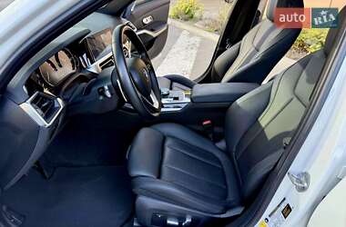 Седан BMW 3 Series 2019 в 