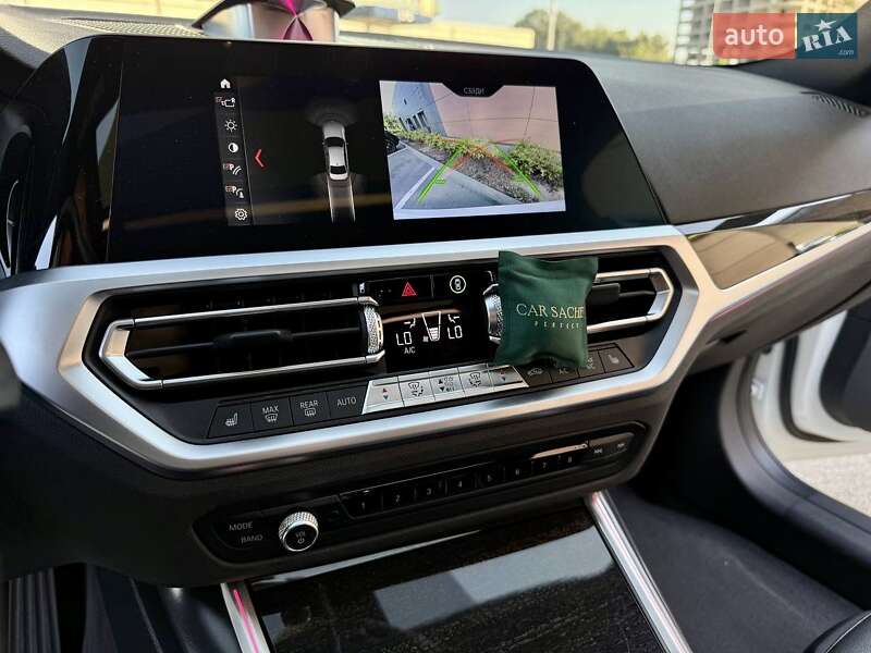 Седан BMW 3 Series 2019 в Дніпрі