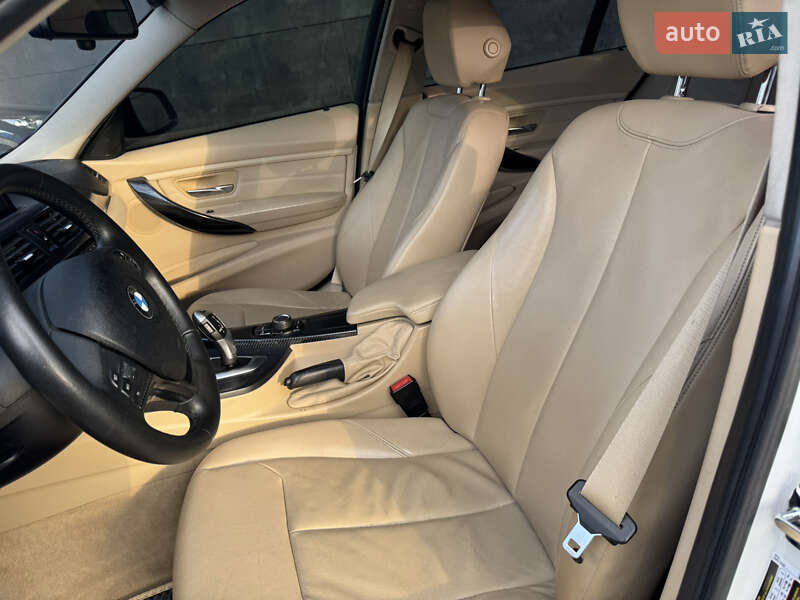 Седан BMW 3 Series 2012 в Києві