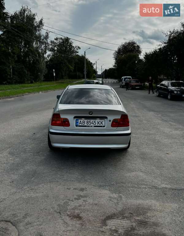 Седан BMW 3 Series 2003 в Новгород-Северском
