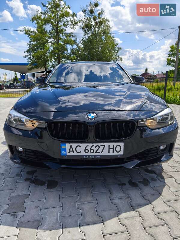 Седан BMW 3 Series 2013 в Шацьку