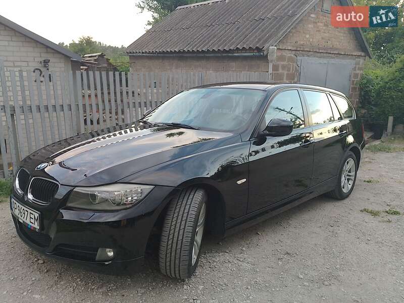 BMW 3 Series 2011