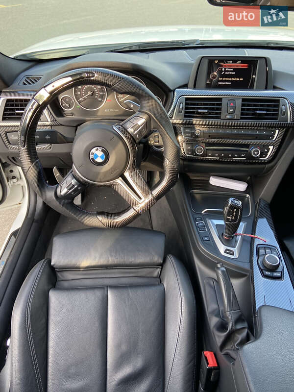 Седан BMW 3 Series 2017 в Киеве