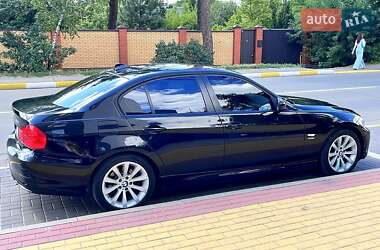 Седан BMW 3 Series 2010 в Ирпене