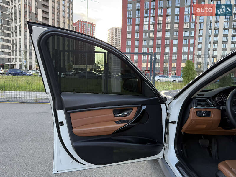 Седан BMW 3 Series 2013 в Києві