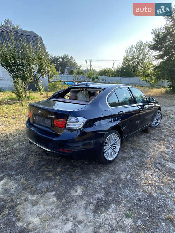 BMW 3 Series 2012