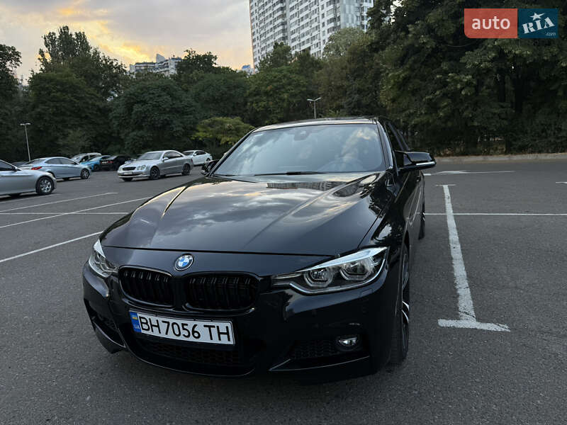 Седан BMW 3 Series 2016 в Одессе