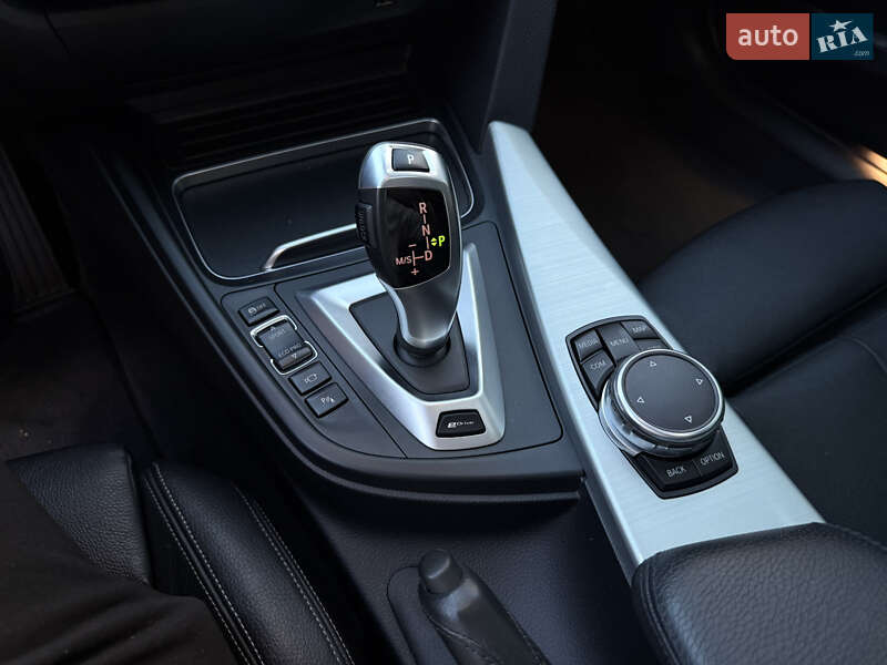 Седан BMW 3 Series 2016 в Одессе