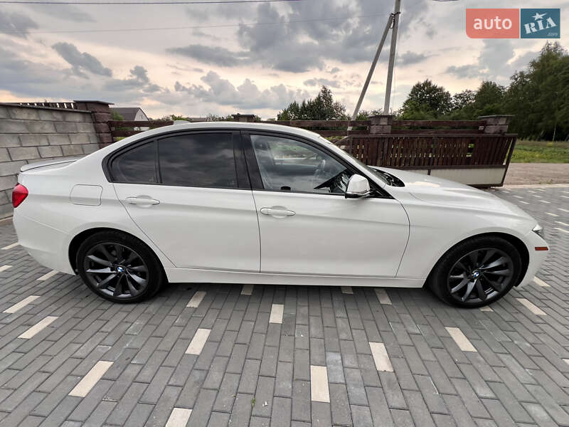 Седан BMW 3 Series 2015 в Житомире