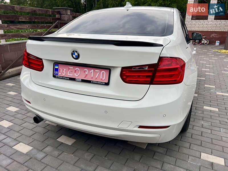 Седан BMW 3 Series 2015 в Житомире