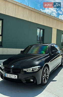 Седан BMW 3 Series 2018 в 