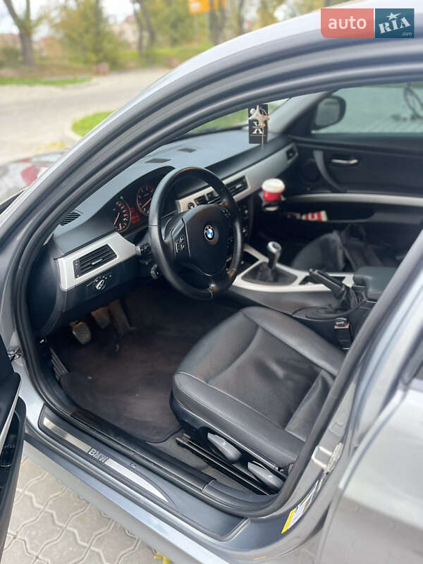 Седан BMW 3 Series 2010 в Одессе фото 18 Седан BMW 3 Series 2010 в Одессе