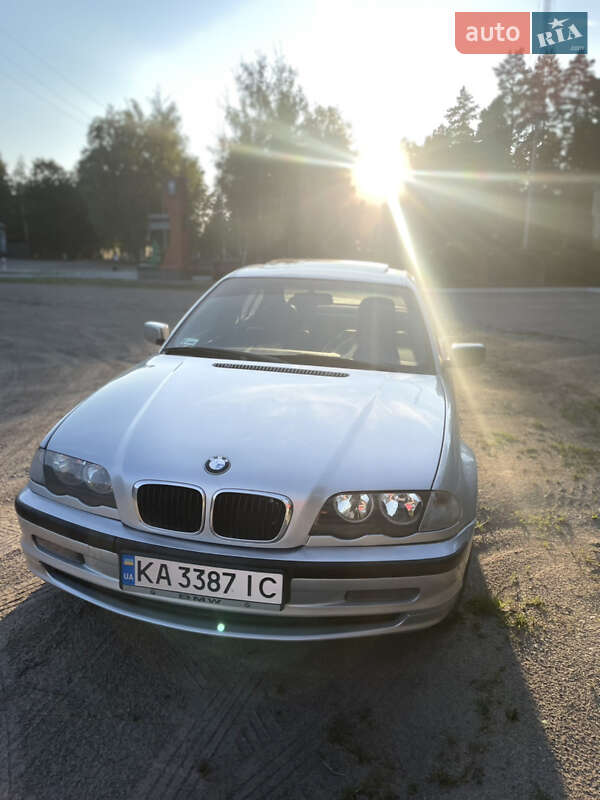 Седан BMW 3 Series 1999 в Лебедине