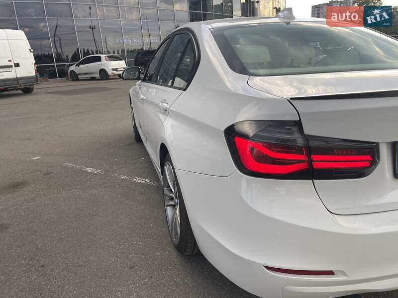 Седан BMW 3 Series 2012 в Києві