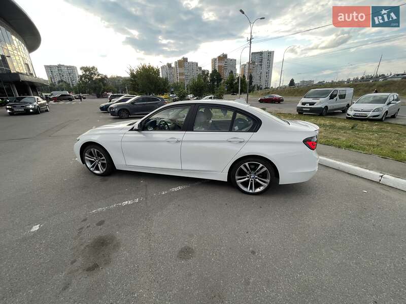 Седан BMW 3 Series 2012 в Києві