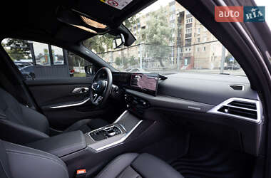 Седан BMW 3 Series 2025 в 