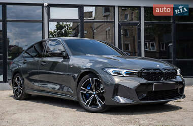 Седан BMW 3 Series 2025 в 